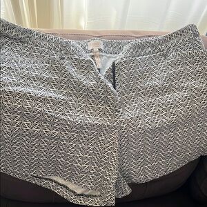 Laundry By Shelli Segal Black and White Bermuda Shorts with Chevron Pattern